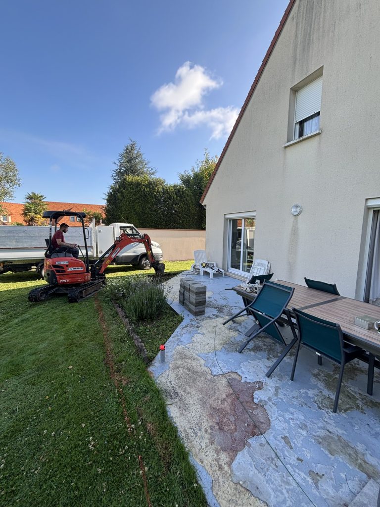 Terrassement de la terrasse, chantier Ma Solution Habitat
